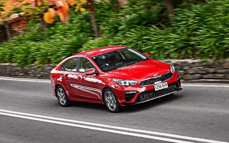Attractive photo of Kia Cerato cherry 