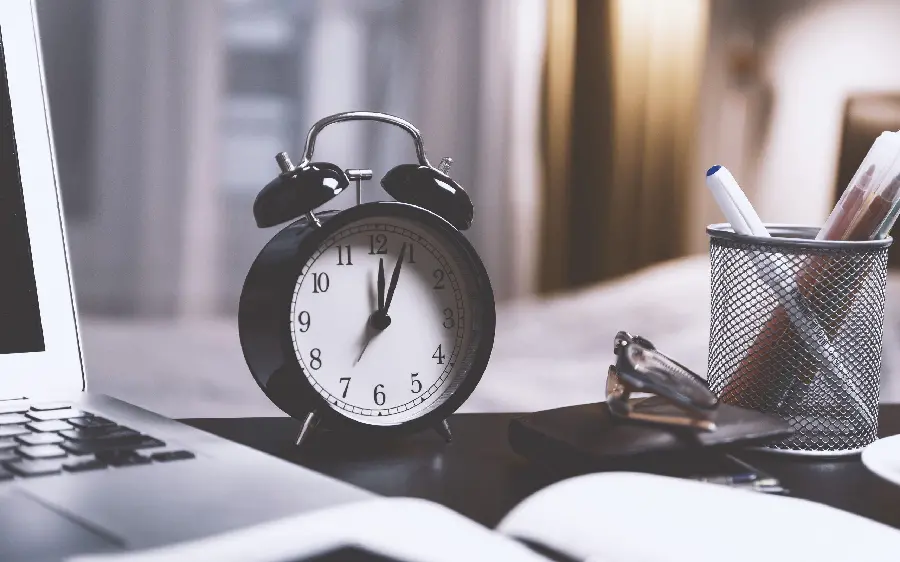 HD image of clock on study table as profile