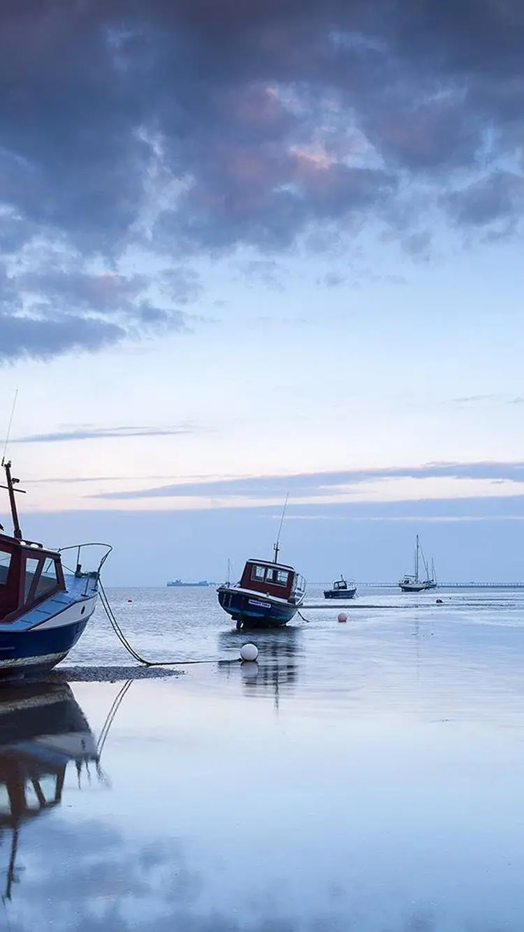 Image of luxury motorboats in Lovely Blue Theme Beach