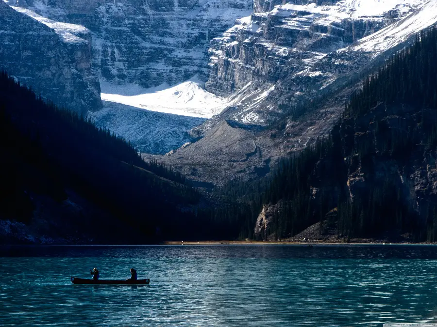 Beautiful Boat Photo on Vancouver Lake Canada