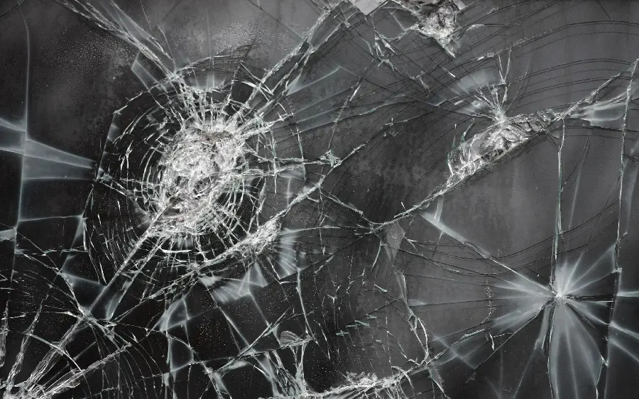Free Download Black and White Broken Glass Wallpaper with High Quality