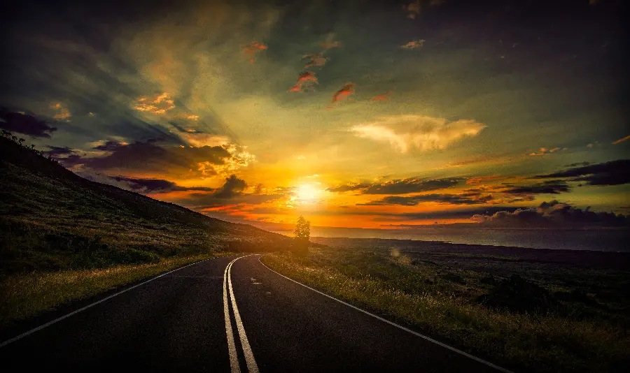 Cool wallpaper of the road and the golden sunset