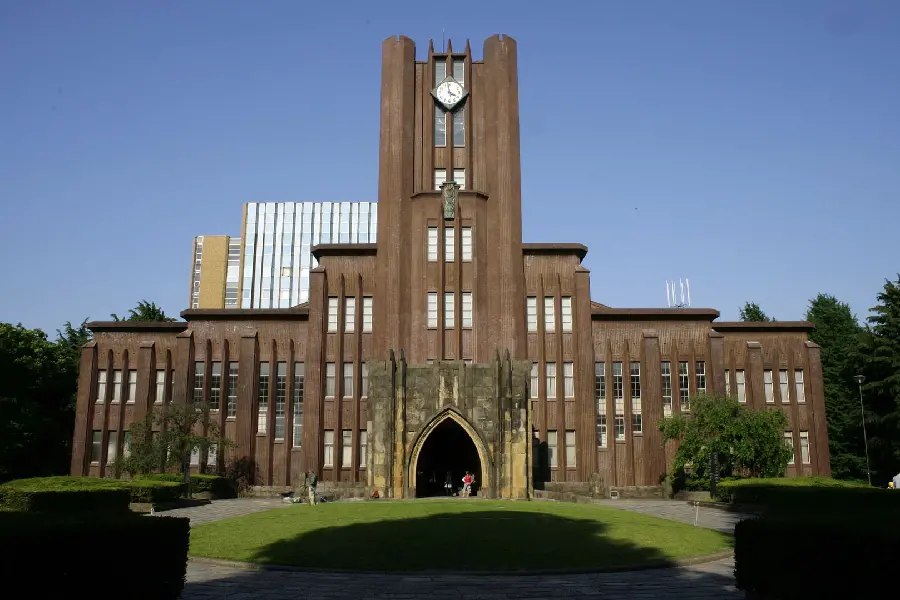 Brown building of Oxford University in a beautiful Full HD frame