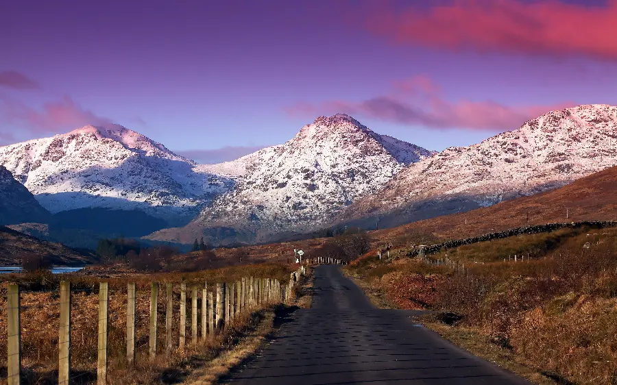 Download 4k dreamy wallpaper of the road to the mountain for desktop