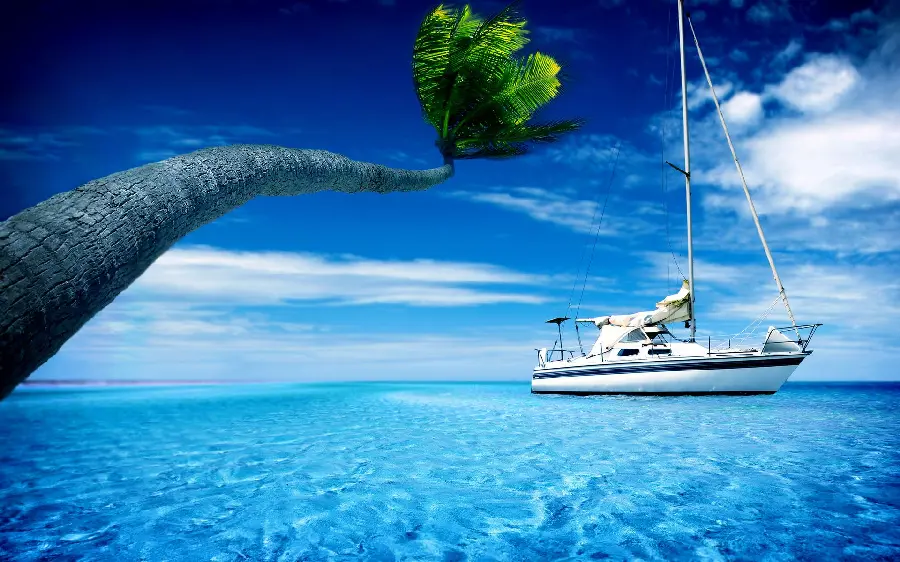 Cool Boat Photo on Summer Vacation