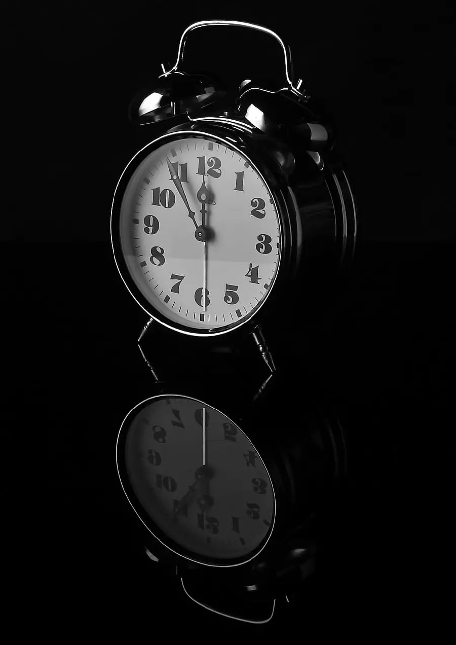 Samsung HD Background with Black Clock Design