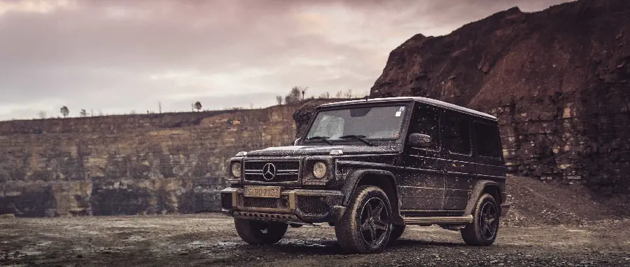 Luxury Off-Road Mercedes-Benz G63 Photo