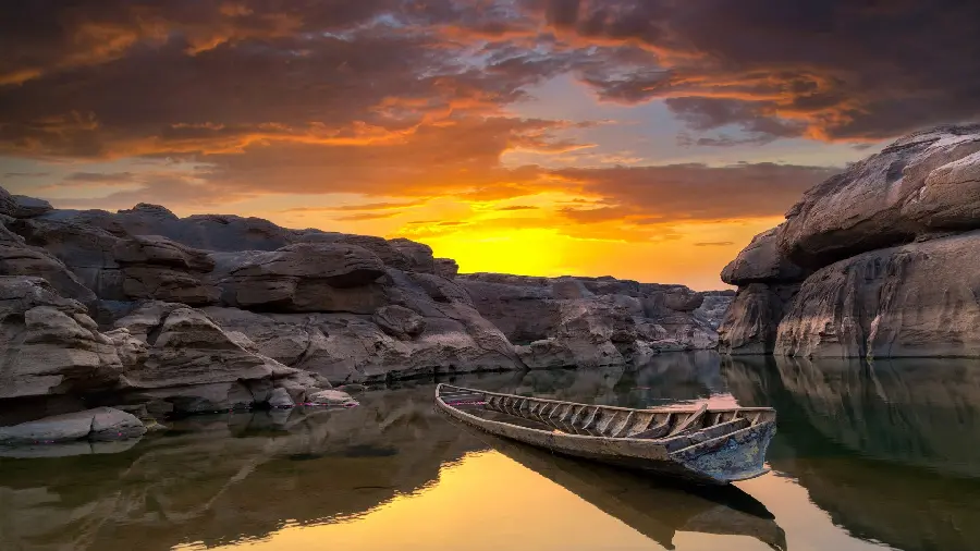 The latest computer and laptop wallpaper with sunset nature design