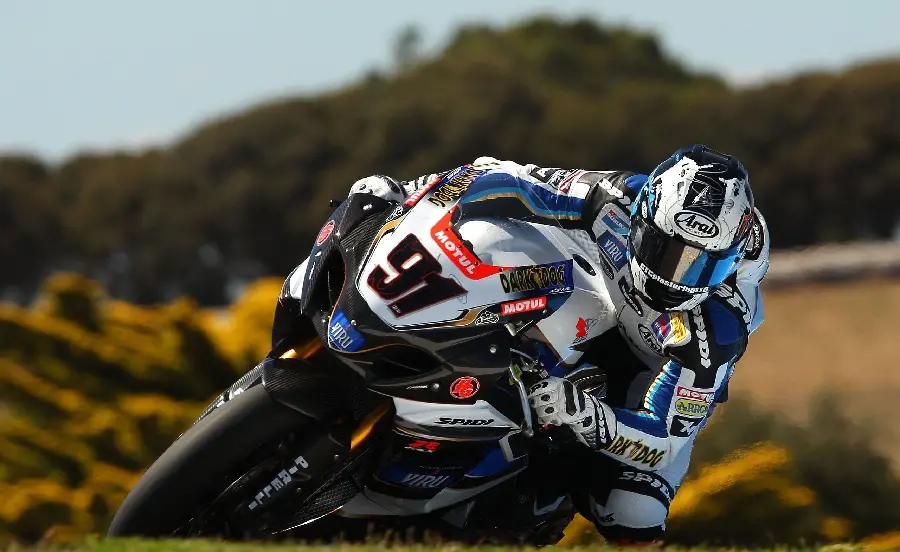 Photo of a racing motorcycle suitable for laptop background