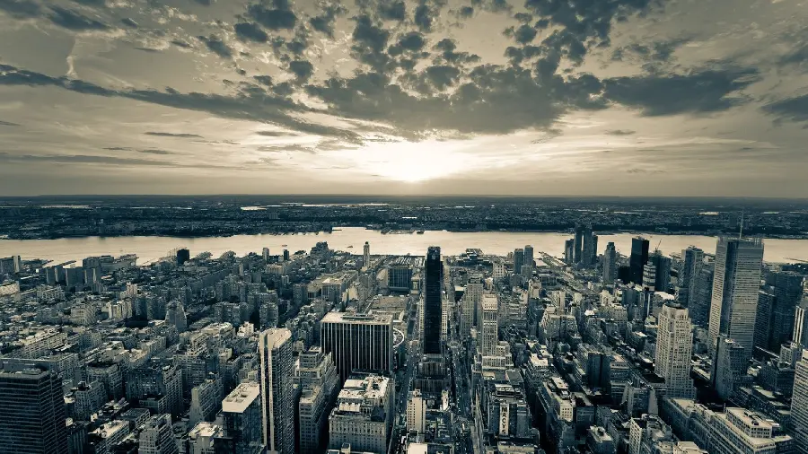 Amazing Photo of the City Along the Spectacular Sunlight