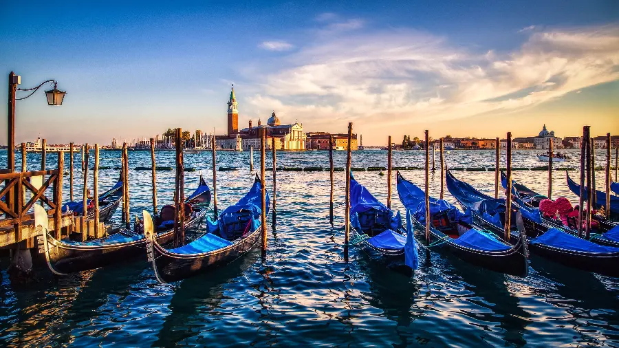Images of Venice boats, famous for their gondolas
