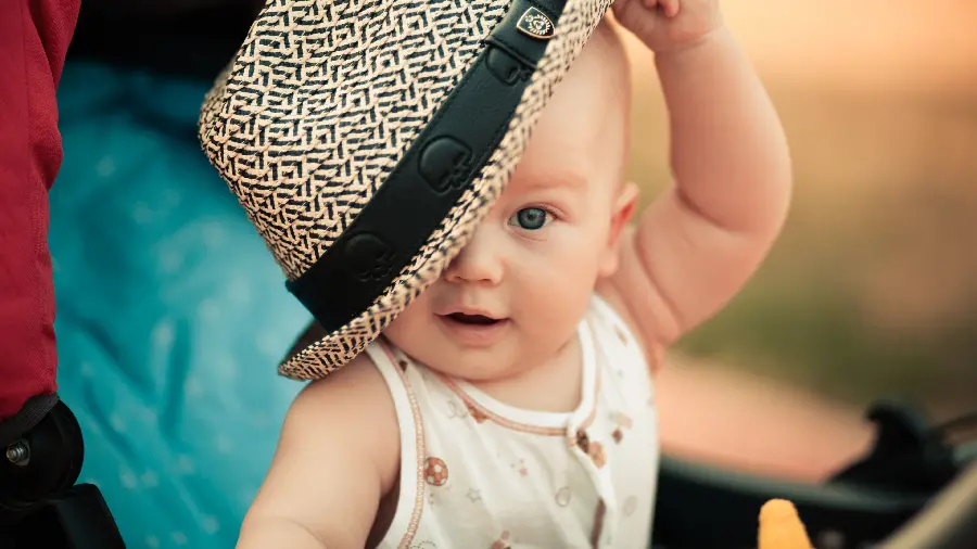Beautiful baby photo for girl profile