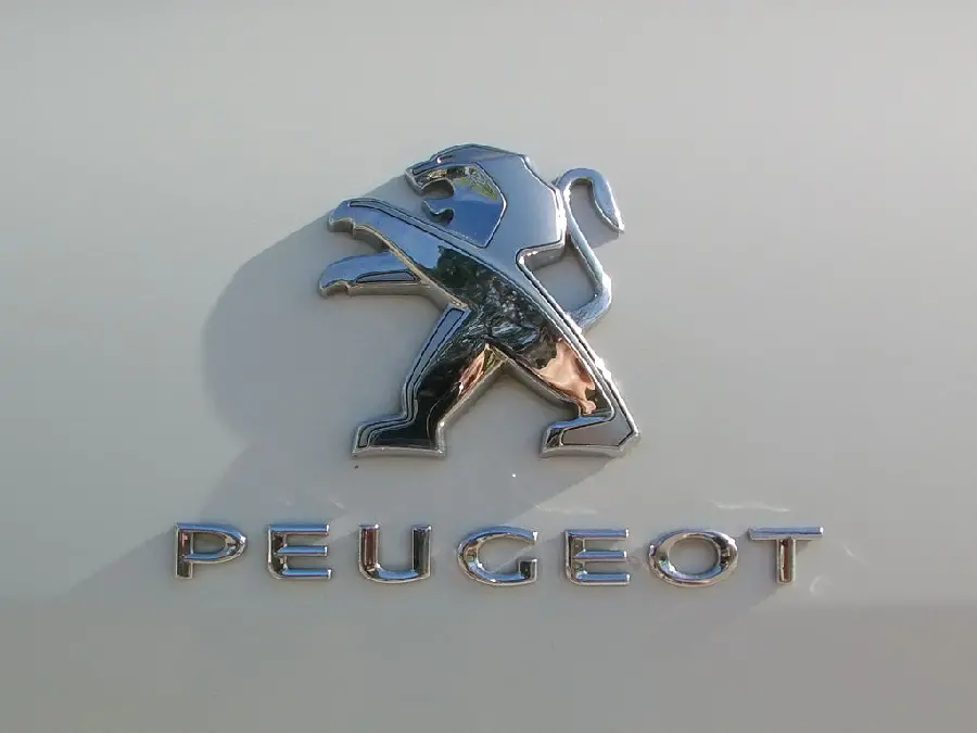 Peugeot's Latest Logo Photo