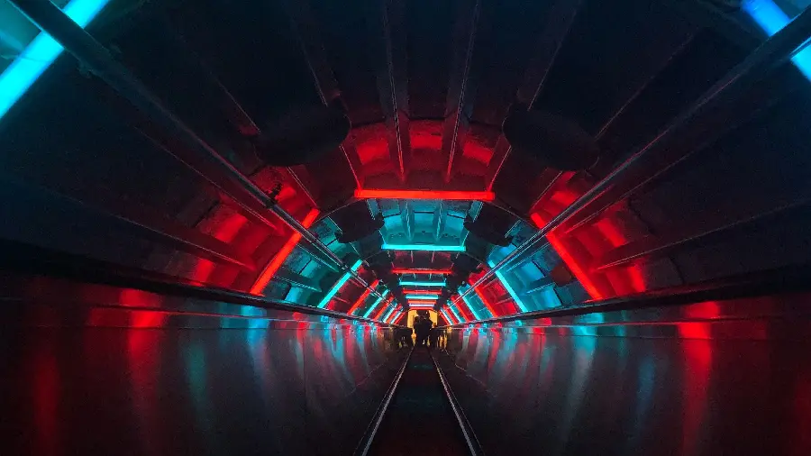 Full HD cool profile photo with a tunnel design with neon lights