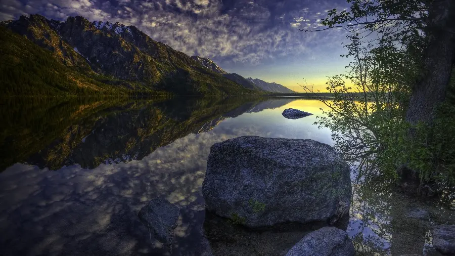 Magical Nature Photo of Lake for Ultra HD Computer Wallpaper