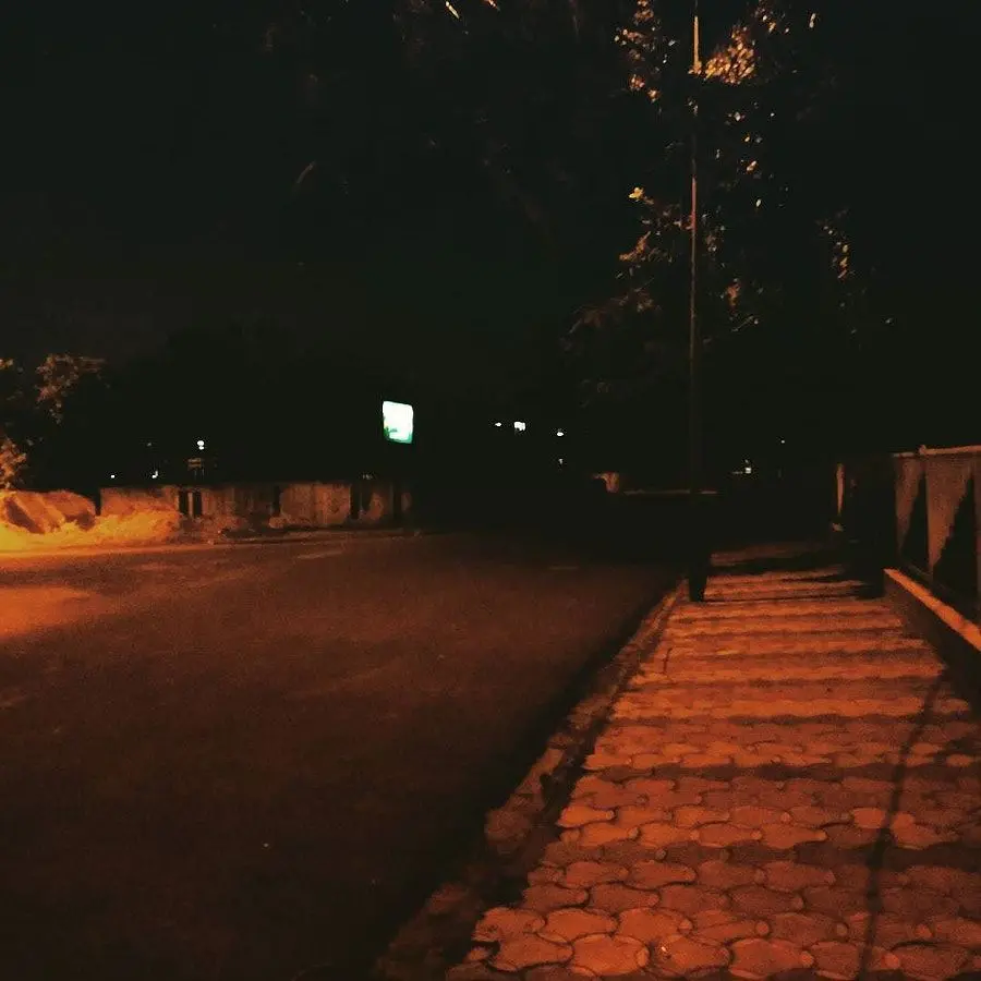 The Most Artistic Photo of Lonely Street for Profiles with HD quality 