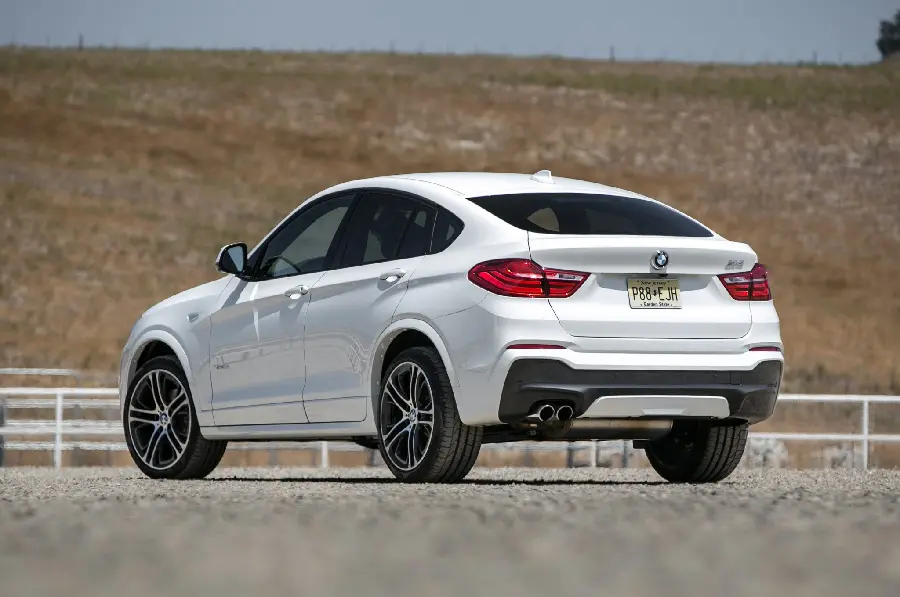 Full HD BMW SUV photo