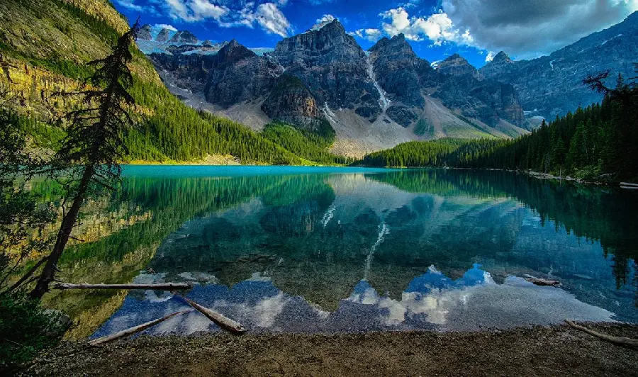 Background 8k nature of Canada