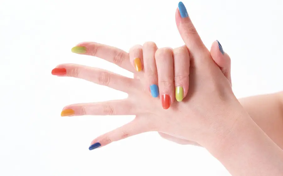 Beautiful Girls' Nail Model in Colorful Theme for Teenagers