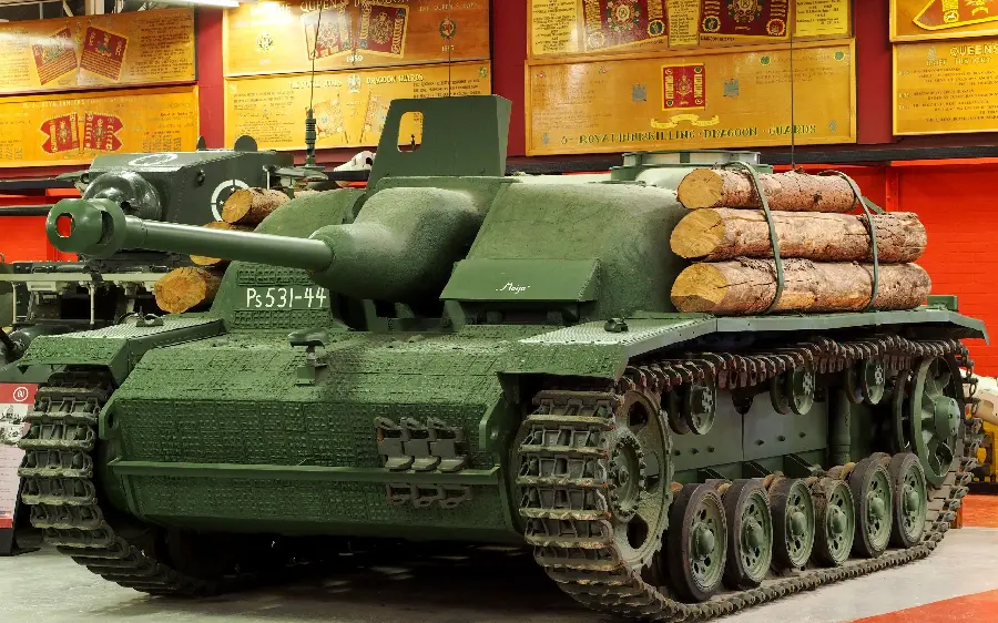 Advanced and dangerous military tank profile with very large dimensions