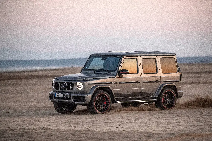 Stylish Photo of Mercedes Benz G63