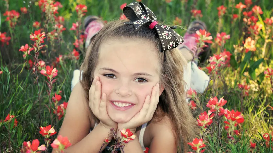 Photo of a little girl for wallpaper and profile