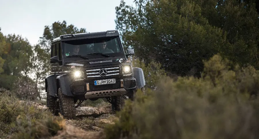 Off-road photo of the Benz chassis
