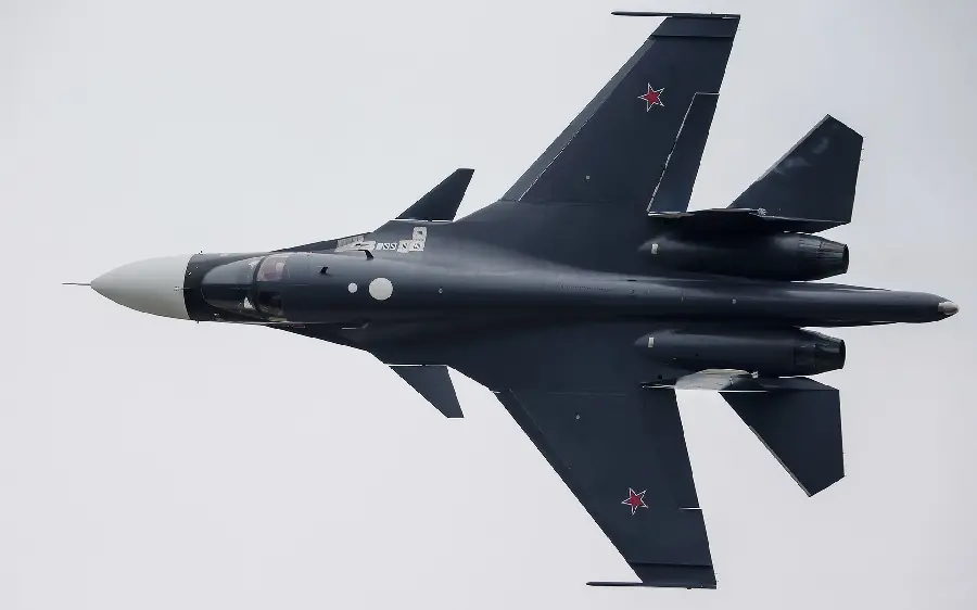 New photo of the most dangerous fighter jet in the world with HD quality