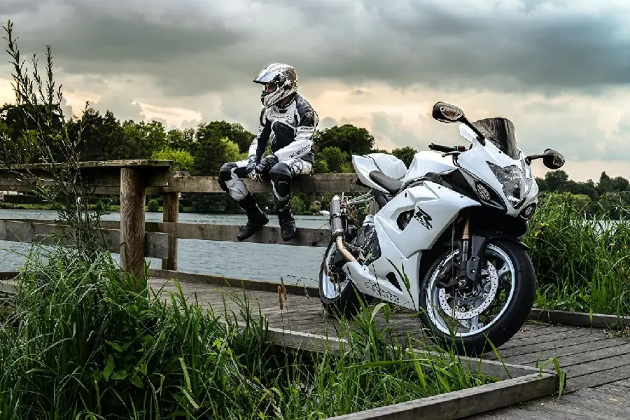 Sports motorbike photo suitable for HDR profile