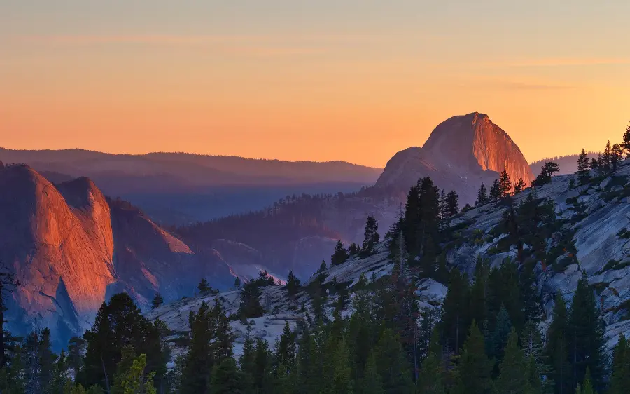 Free Download Full HD Photo of Sunrise on Snowy Mountain