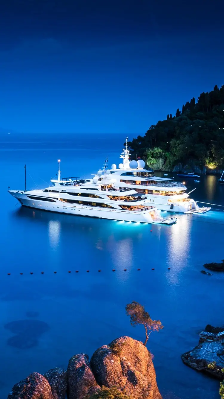 Luxury Wallpaper of Big White Yachts at Night 2023