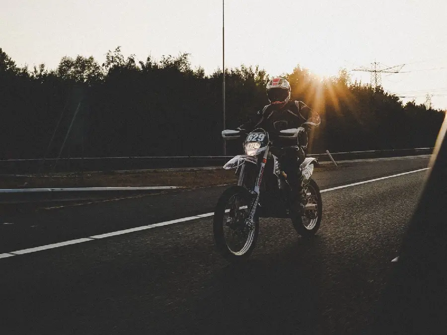 Kawasaki Motorcycle Road and Photo