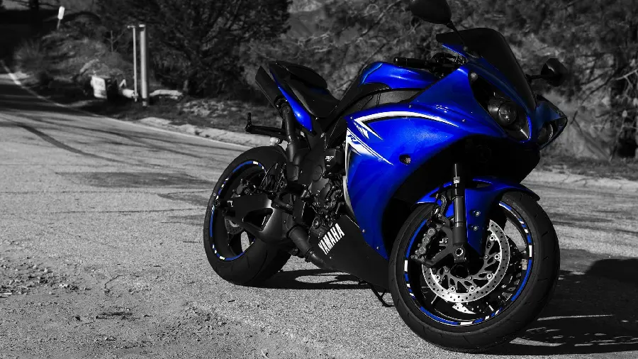 Photo of a YAHAMA sports motorcycle