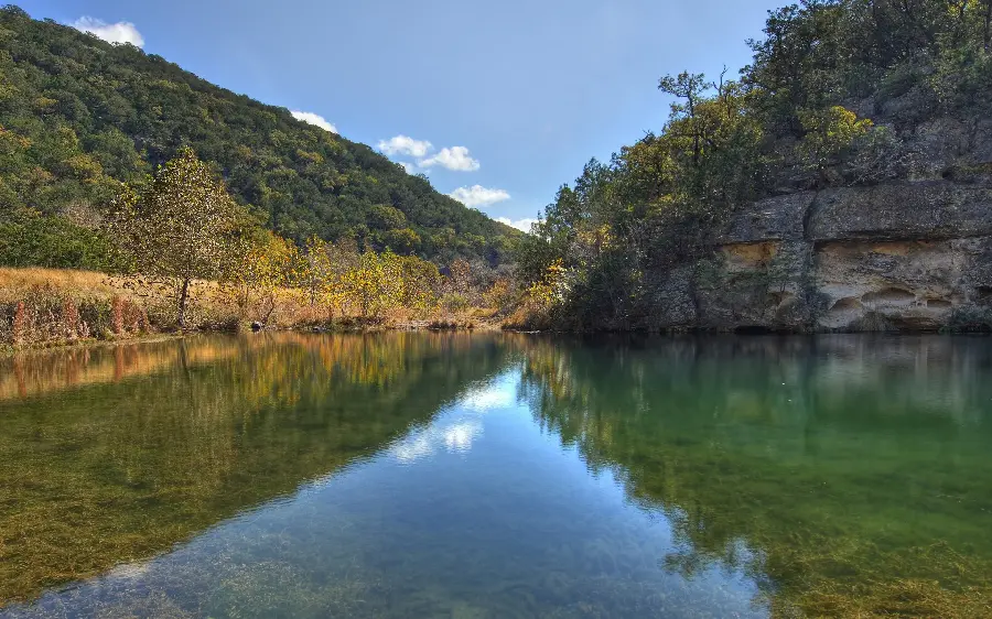 Photo of a pleasant lake in Nature ready to print in excellent quality 8k