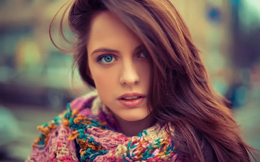 The most attractive blue eyes in the world on the face of a stylish and natural foreign girl