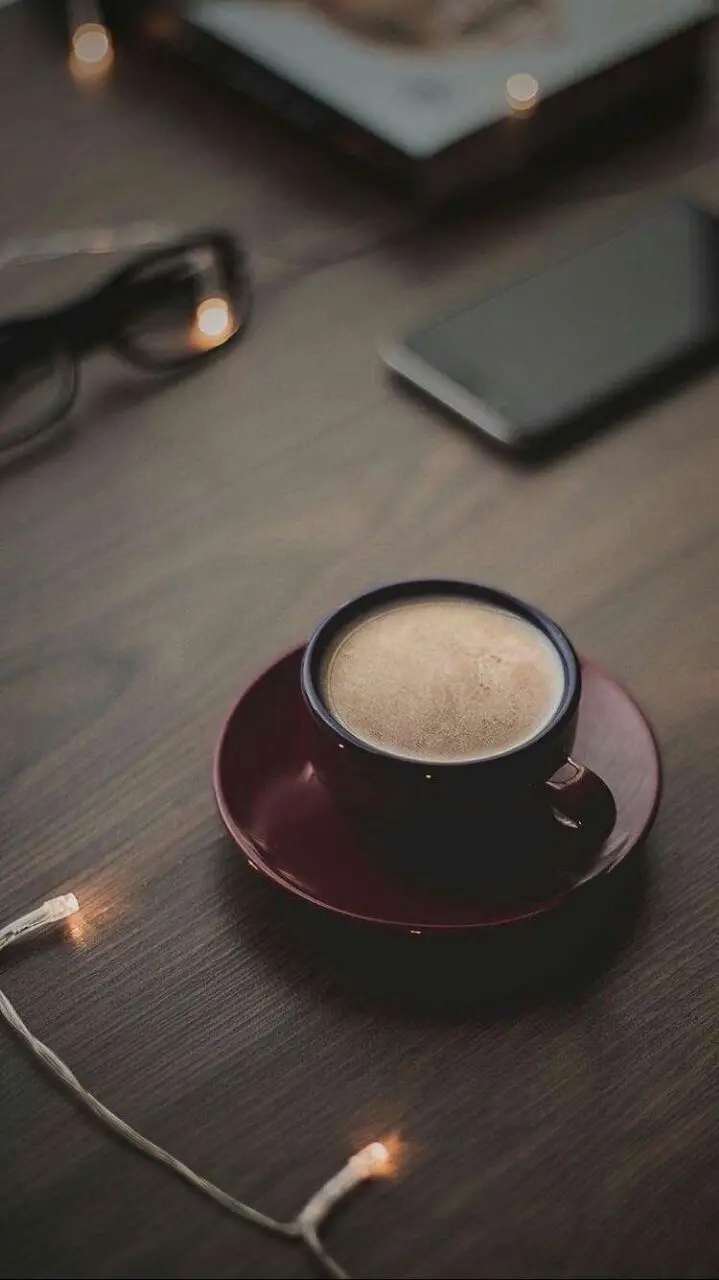 A photo of a luxurious coffee cup with excellent quality suitable for posting
