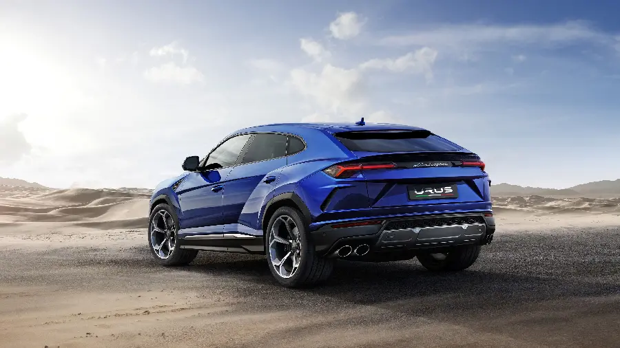 Lamborghini Urus Pictures