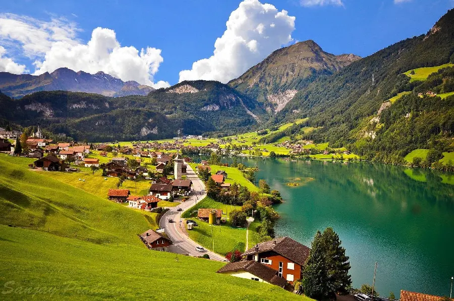 Photo of the dream road in Switzerland