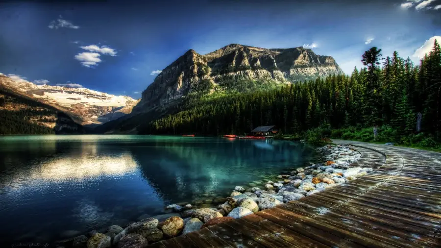 Photo of Calm Vancouver Lake, Canada