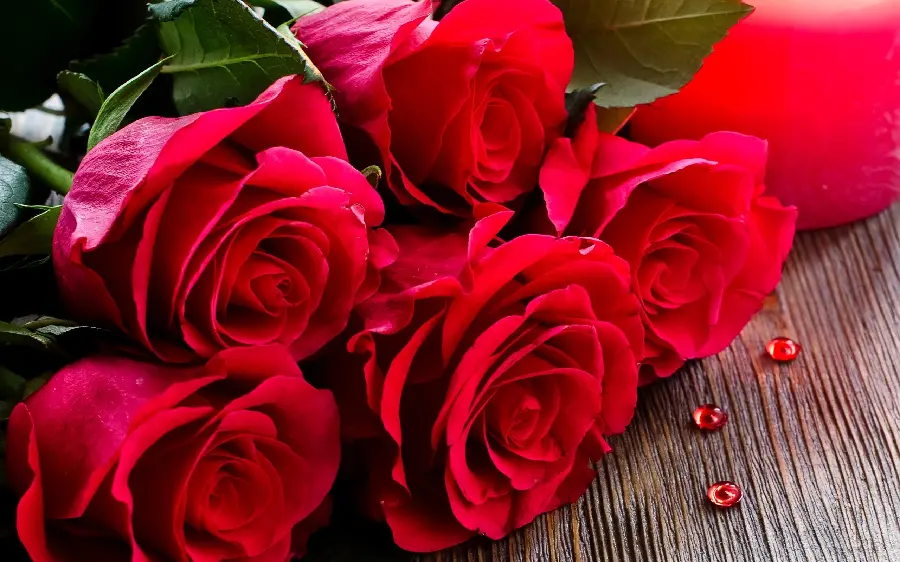 The best 8K photo of a bouquet Red Roses for Valentine's Day Gift