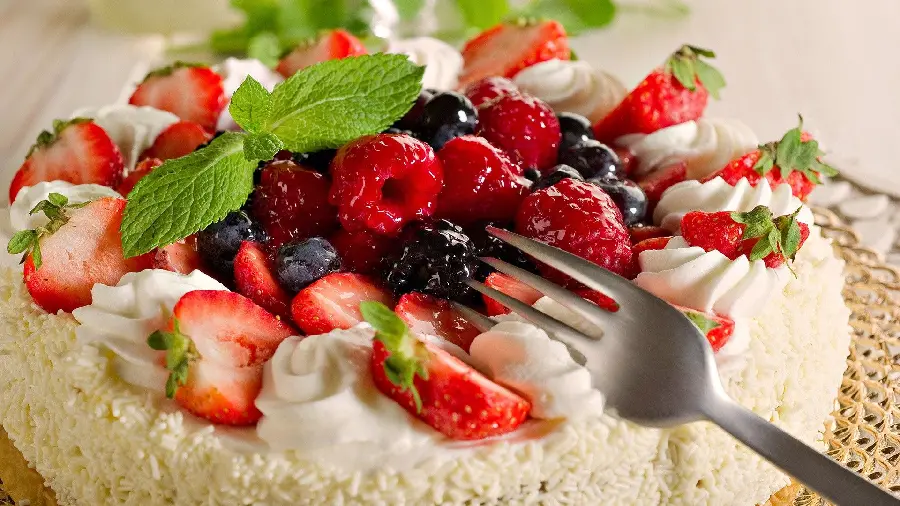 HD Dreamlike Picture of Cake Decorating with Strawberry Whipped Cream