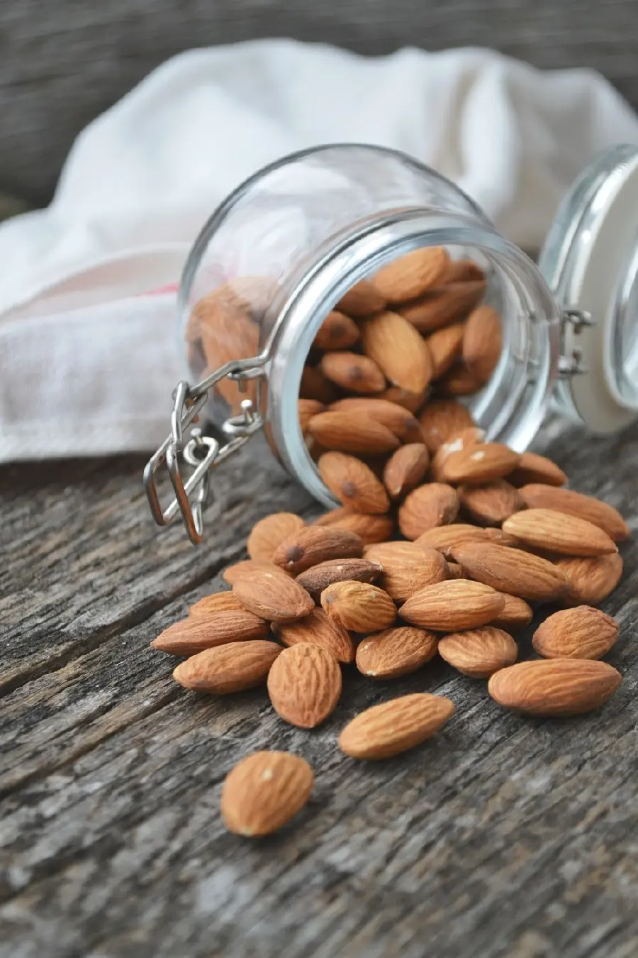 4k Quality Raw and Skinless Almond Image