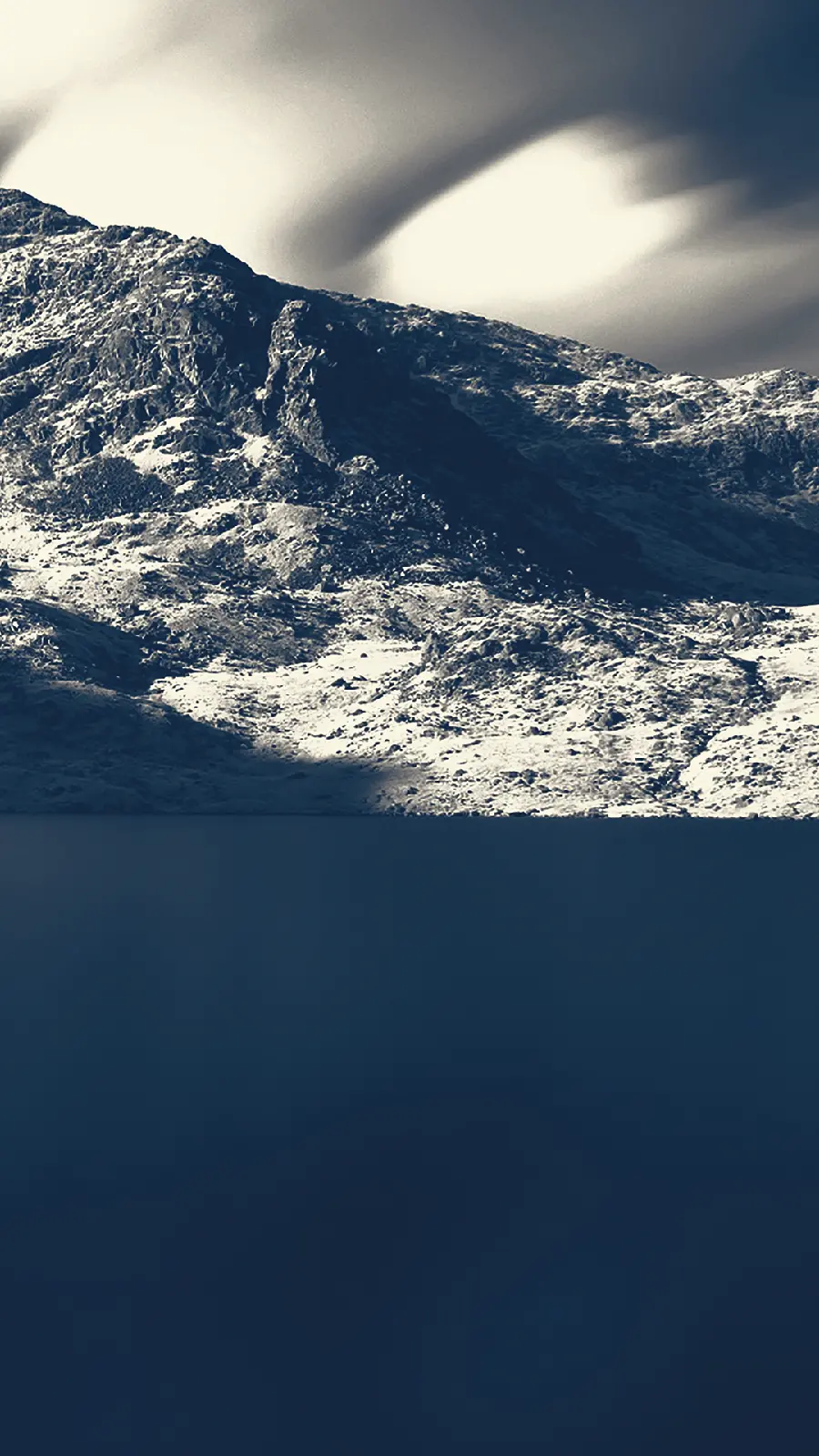 Stylish and classy mountain wallpaper for iPhone