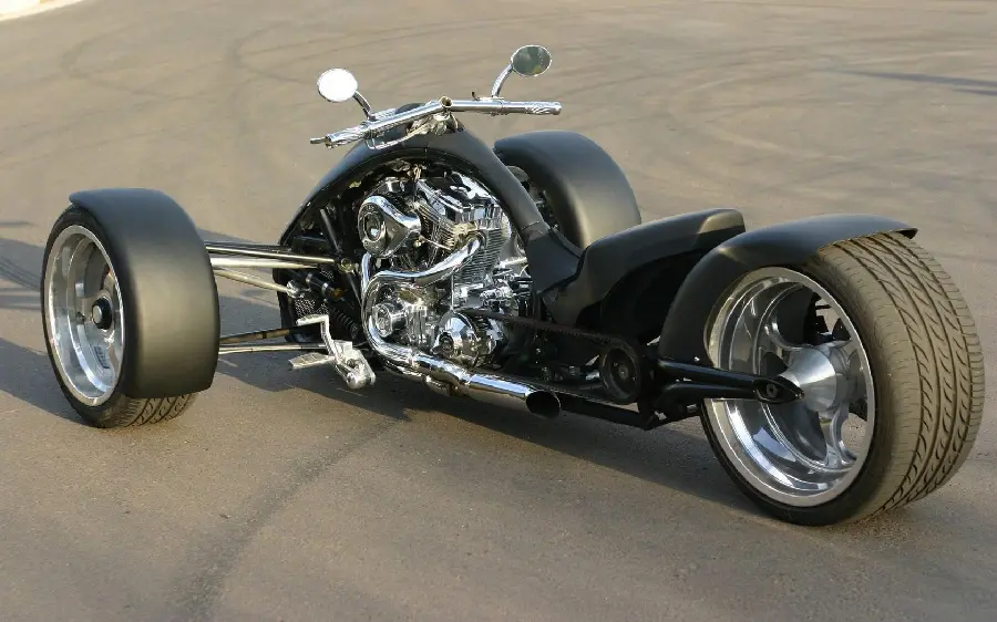 Beautiful photo of a three-wheeled motorcycle HD