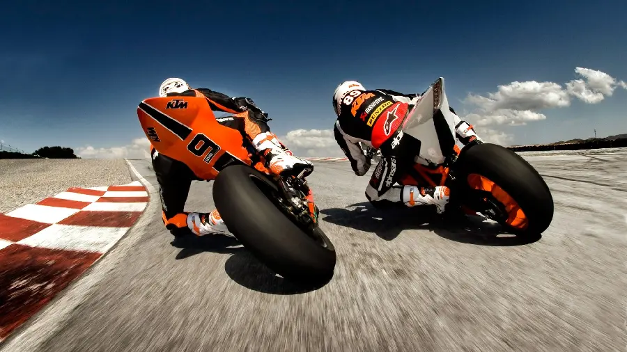 HD racing motorcycle rear view photo