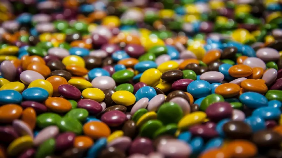 Download Beautiful Colorful Smarties Wallpaper for Windows 12
