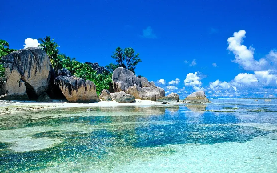 Amazing blue sea image in Bali, Indonesia