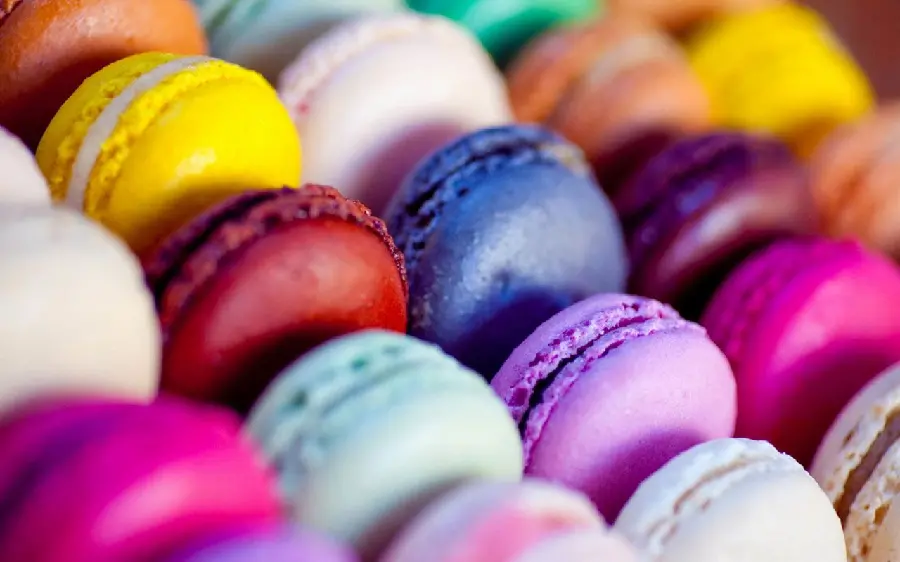 The most viewed 8K view of colorful macarons