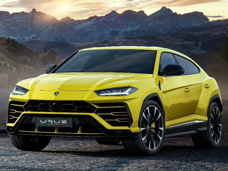 Download Lamborghini SUV HD photo