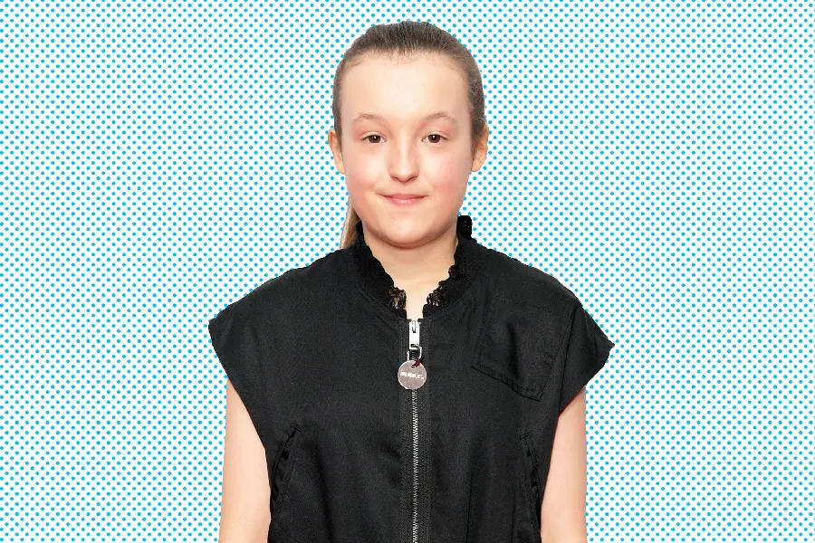 The most stylish photo of Bella Ramsay, the young actress, suitable for Instagram 